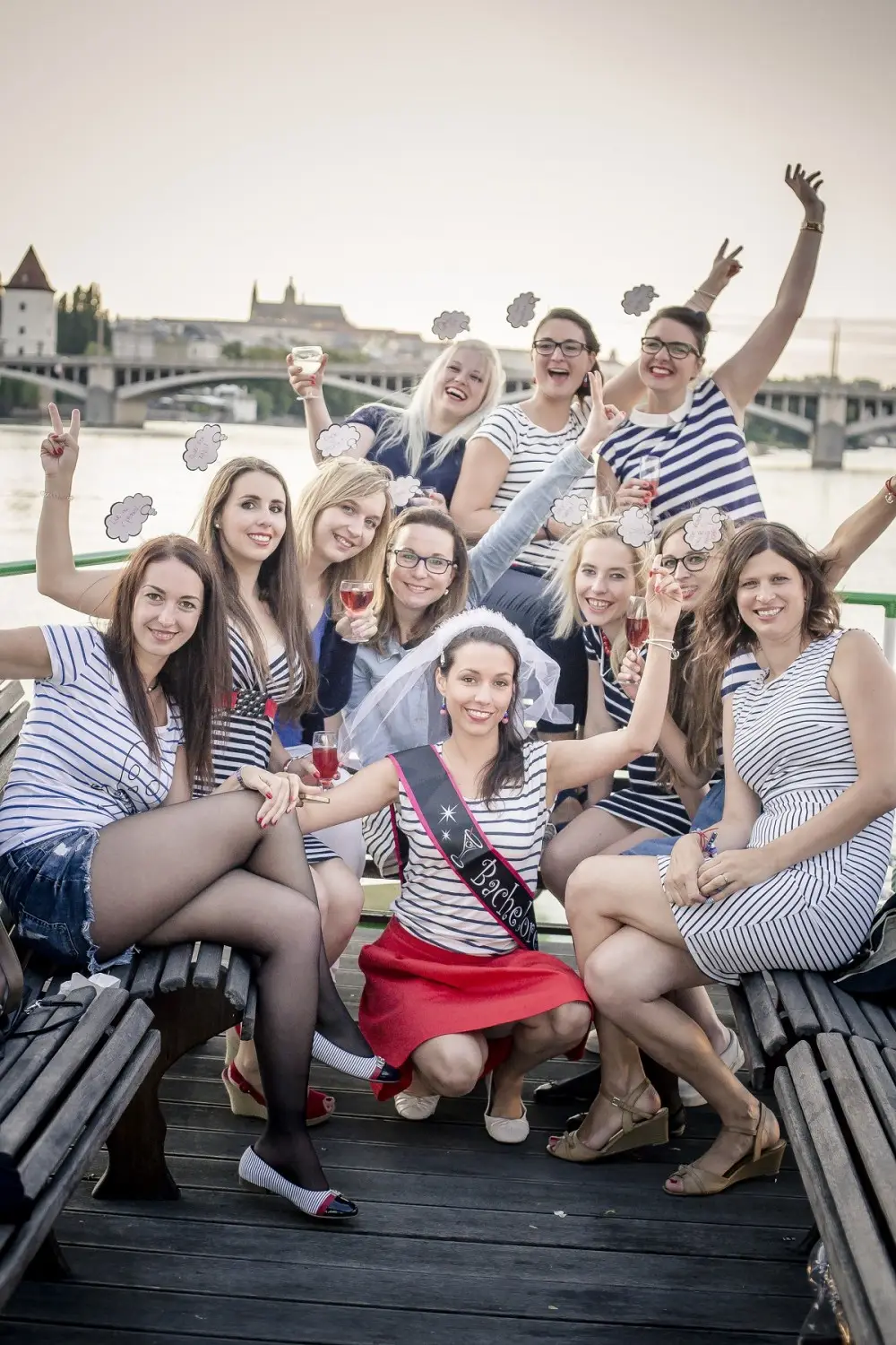 Zdjęcie grupowe - wieczór panieński